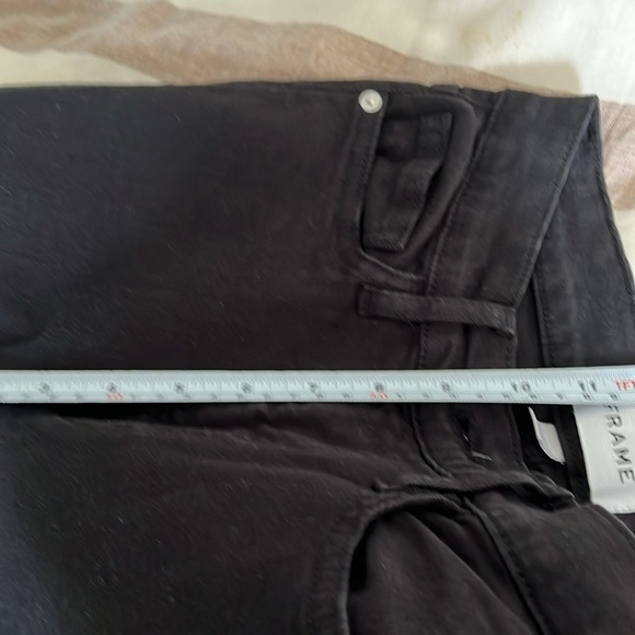 FRAME
Frame Le High Flare Jeans Film Noir Black Size 28 70's Style Bohemian - Picture 6 of 14